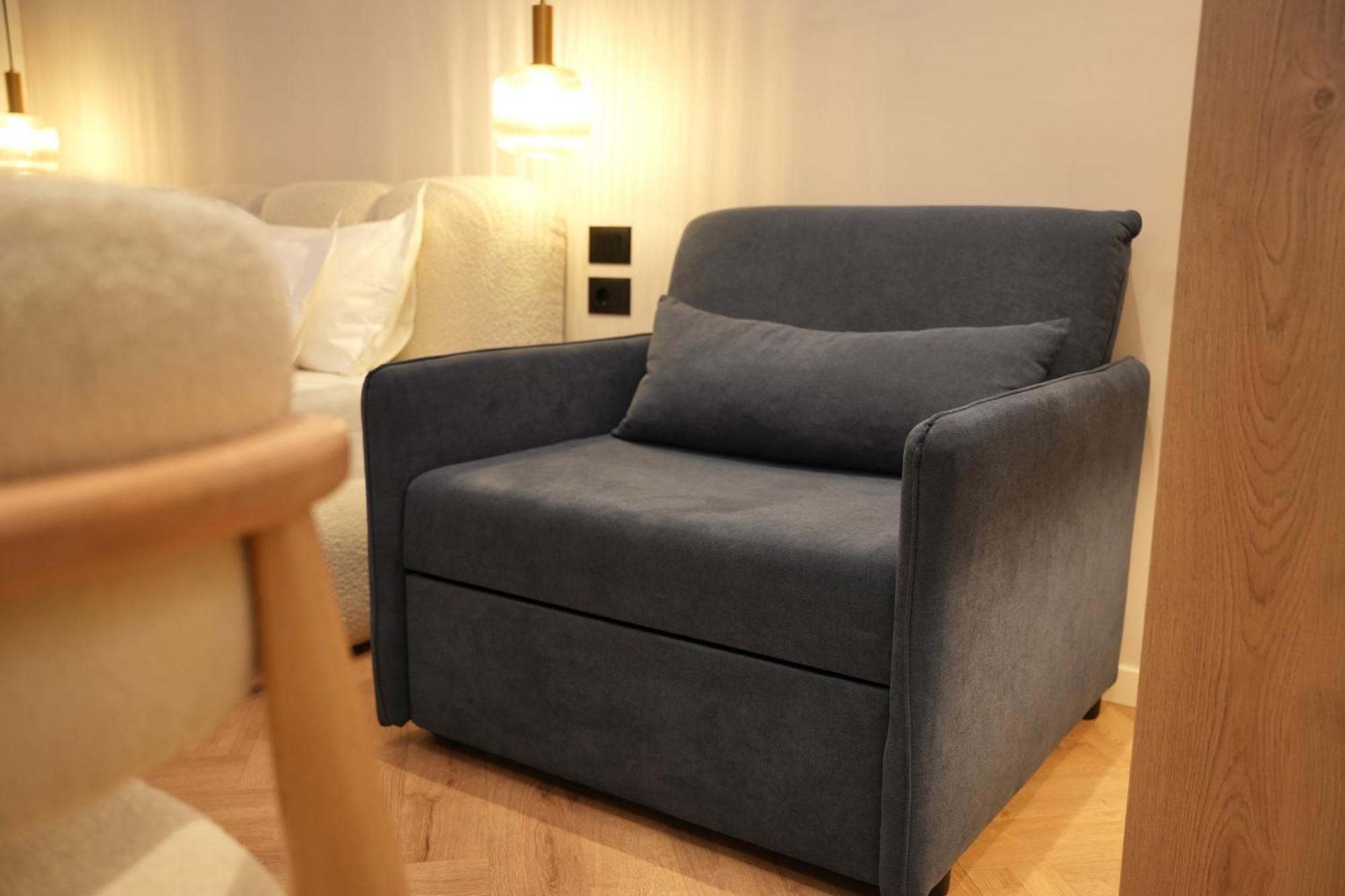 Nea Deluxe Apart-Hotel Тирана Екстер'єр фото