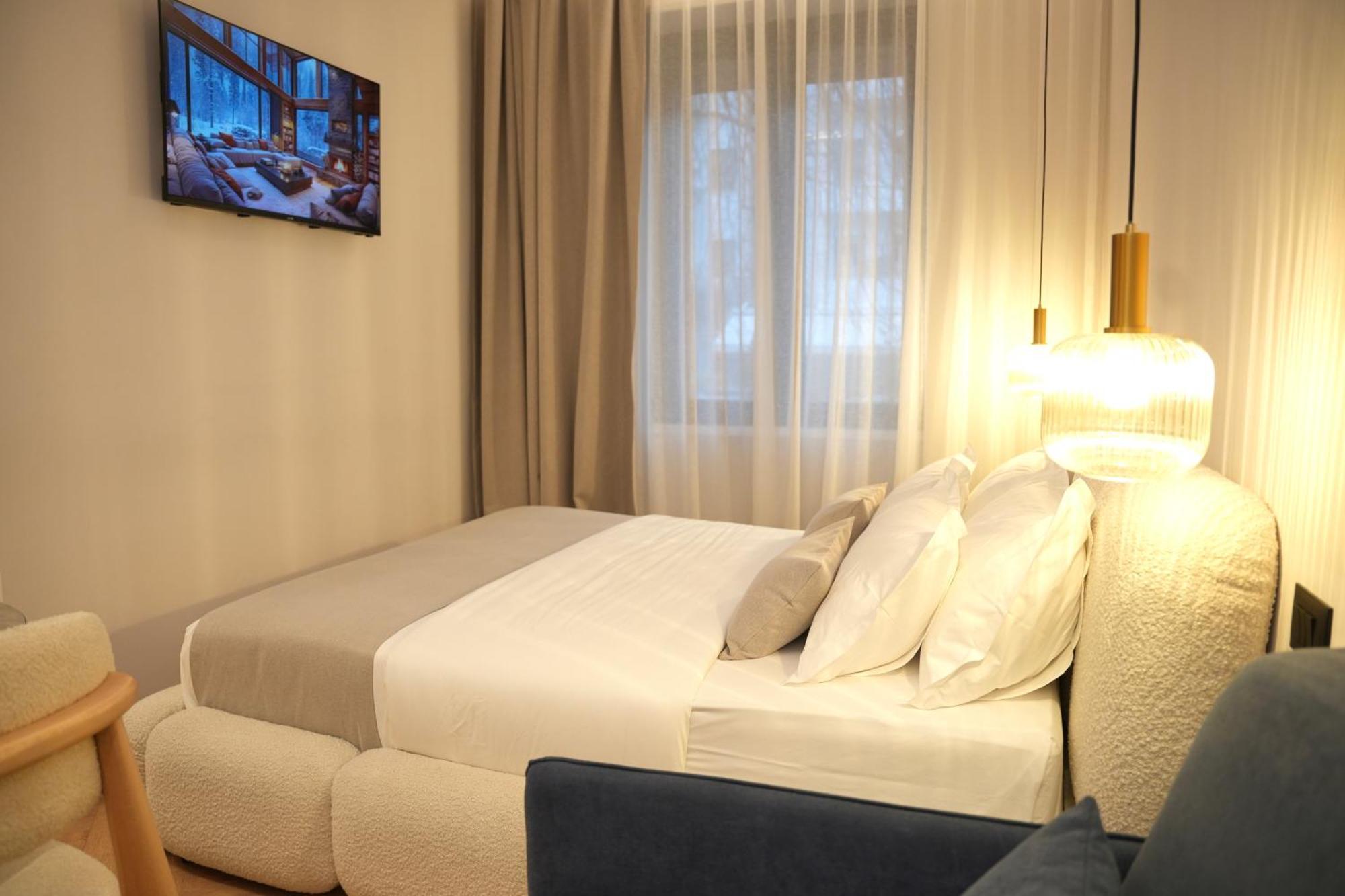 Nea Deluxe Apart-Hotel Тирана Екстер'єр фото