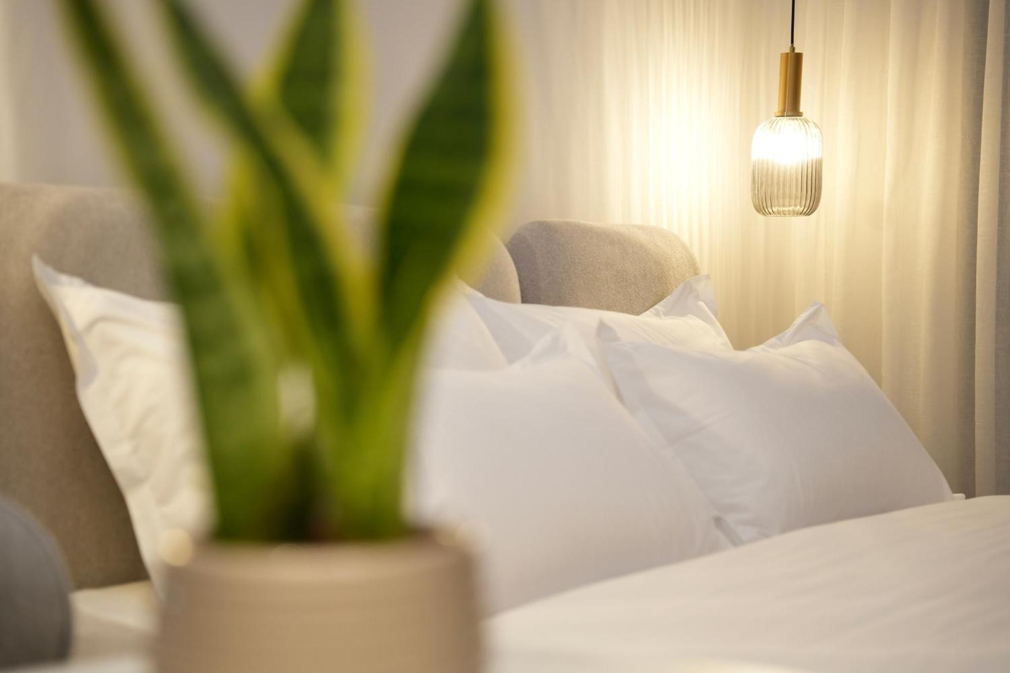 Nea Deluxe Apart-Hotel Тирана Екстер'єр фото
