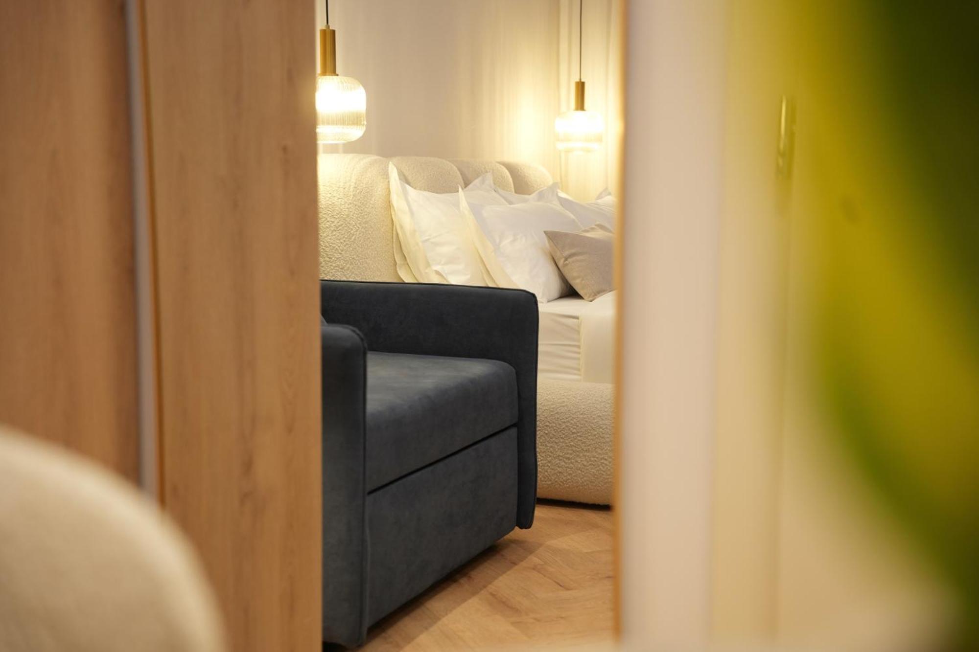Nea Deluxe Apart-Hotel Тирана Екстер'єр фото