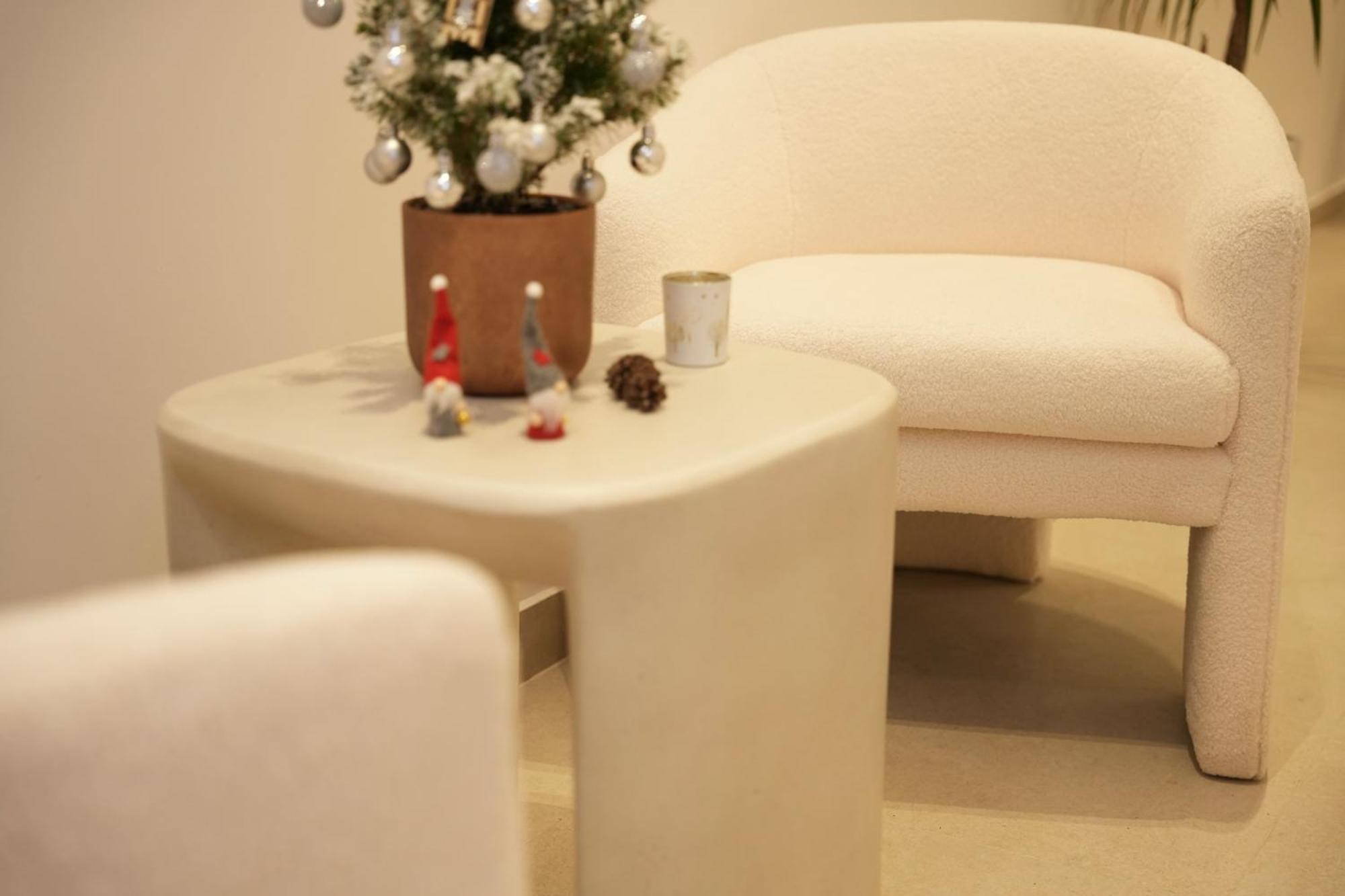 Nea Deluxe Apart-Hotel Тирана Екстер'єр фото