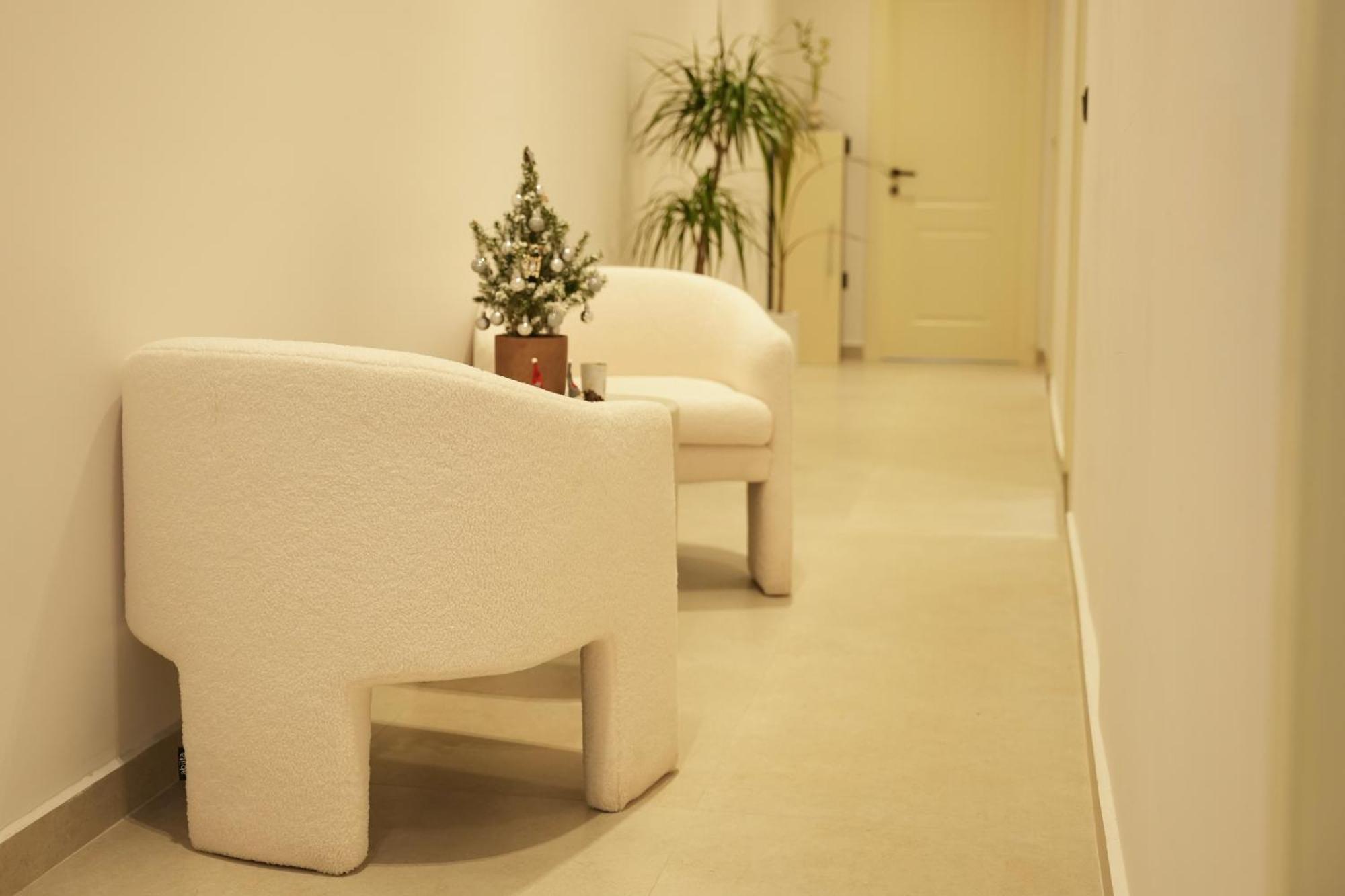 Nea Deluxe Apart-Hotel Тирана Екстер'єр фото