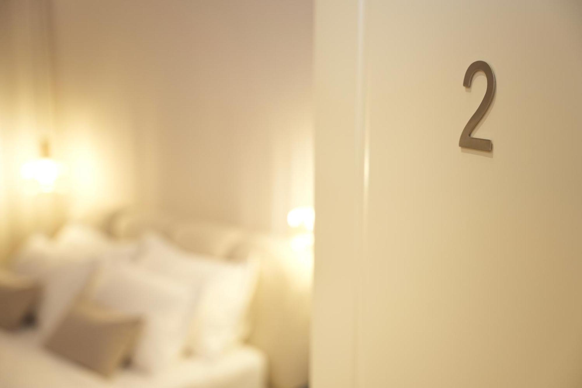 Nea Deluxe Apart-Hotel Тирана Екстер'єр фото